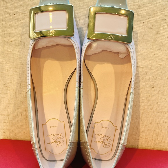 Roger Vivier - Picture 2 of 5